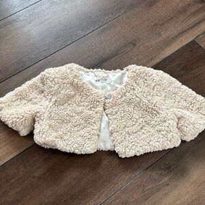 H&M fur shawl for girls size 6-8